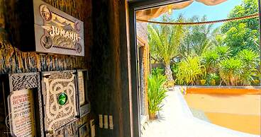 MANJILAND Luxury Pool Villa Pattaya