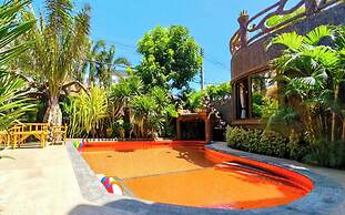 MANJILAND Luxury Pool Villa Pattaya