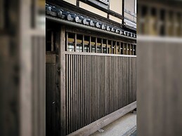 Wakaba Machiya House