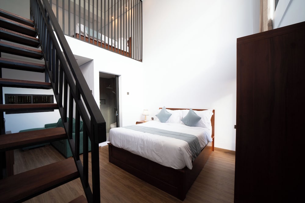 Lunaire Guest House