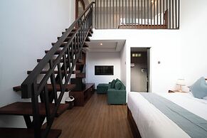 Lunaire Guest House
