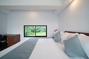 Lunaire Guest House