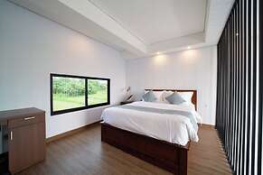 Lunaire Guest House