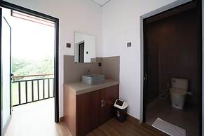 Lunaire Guest House