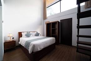 Lunaire Guest House