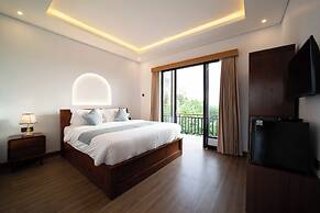 Lunaire Guest House