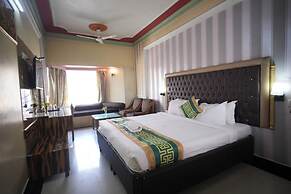 HOTEL SAMRAT INTERNATIONAL