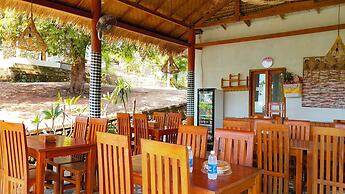 Suwehan Cliff Inn with Hammock Penida