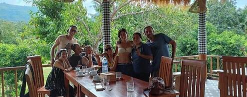 Suwehan Cliff Inn with Hammock Penida