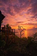 Suwehan Cliff Inn with Hammock Penida