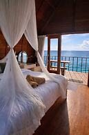 Suwehan Cliff Inn with Hammock Penida
