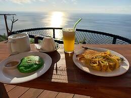 Suwehan Cliff Inn with Hammock Penida