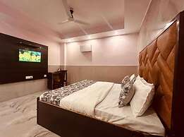 Sach Hotel & Resort Masoori