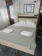 Sultans And Kings Hotel
