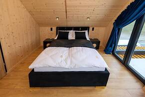 Comfortable Holiday Home, Pool, Sauna, Jacuzzi
