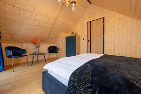 Comfortable Holiday Home, Pool, Sauna, Jacuzzi