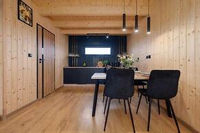 Comfortable Holiday Home, Pool, Sauna, Jacuzzi