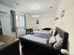 Mariposa Apartments