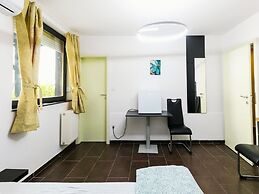Mariposa Apartments