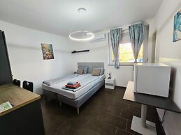 Mariposa Apartments