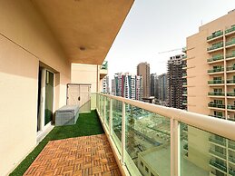 2 Bedroom APT in Elite Sports Residence