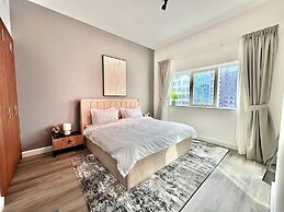2 Bedroom APT in Elite Sports Residence