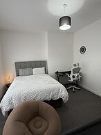 Kensington Studio, 3rd-floor City Base