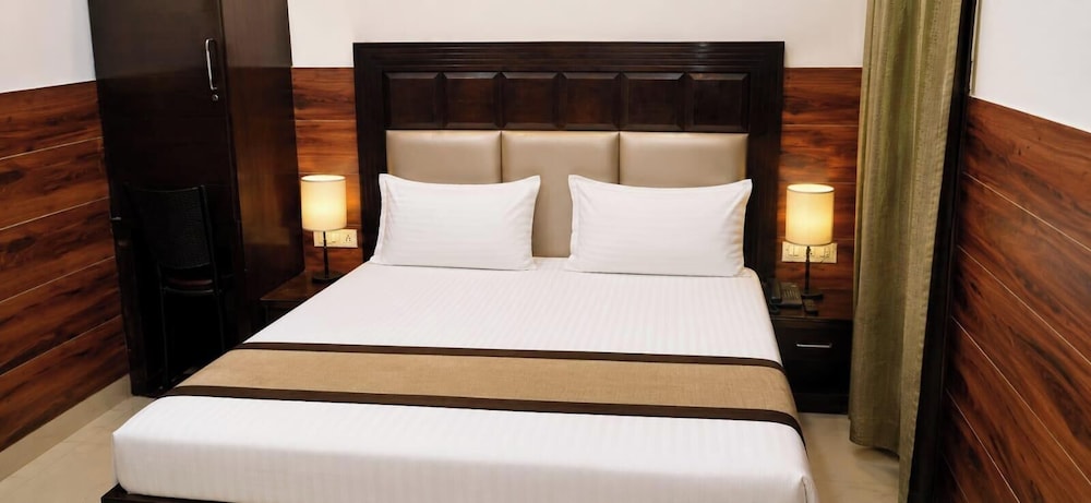 Hotel Atithi Palace