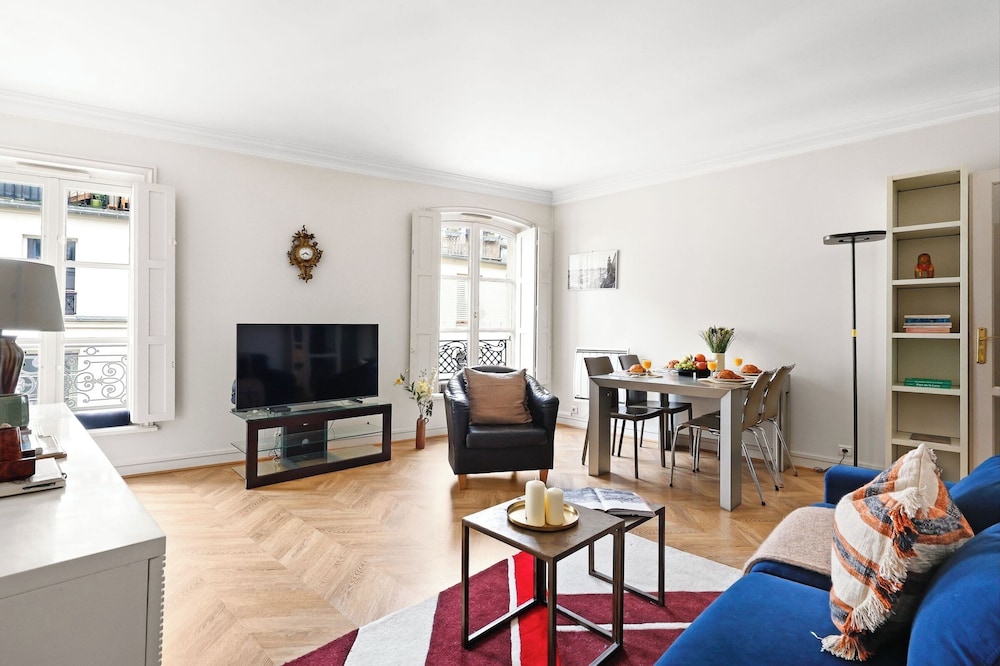 Chic 1BR Near Opéra & Louvre