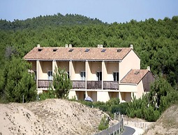 3 BED Apartment With Garden