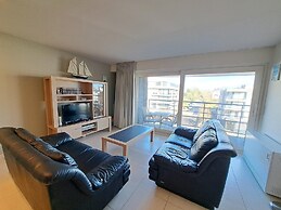 Coastal Apartment With Sleeping Alcove