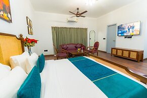 Casa Mog by Meraden