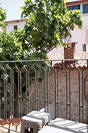 Derya Guest House