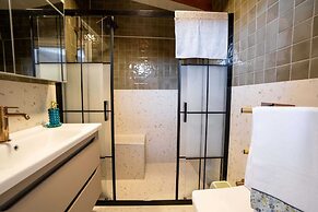 Derya Guest House