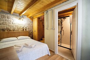 Derya Guest House