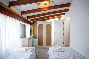 Derya Guest House