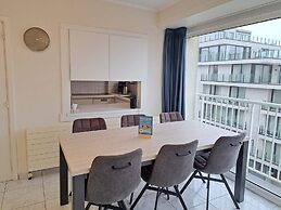 Bright Apartment With Side Sea View