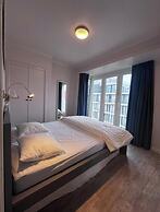 Bright Apartment With Side Sea View