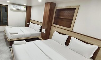 Yatri Stay inn