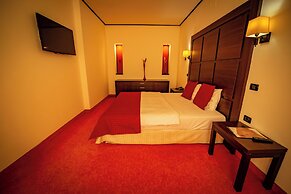 HOTEL AURELIA