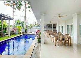 Hotel Lilis Ikvala Radha Canggu