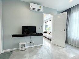 Larnthong Villas