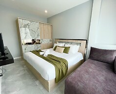 Larnthong Villas