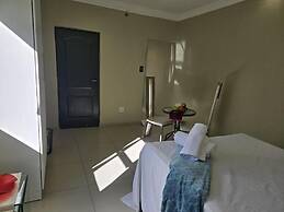 Aquasaints Sandton Logde