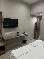 Calicut Restaurant & Rooms