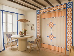 Al Porta Townhouse by Cadenzalux