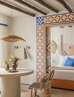 Al Porta Townhouse by Cadenzalux