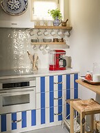 Al Porta Townhouse by Cadenzalux