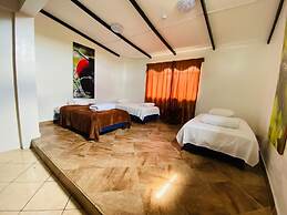 HOTEL CROSSMAN