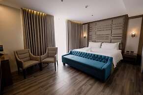 El Vistra Hotel